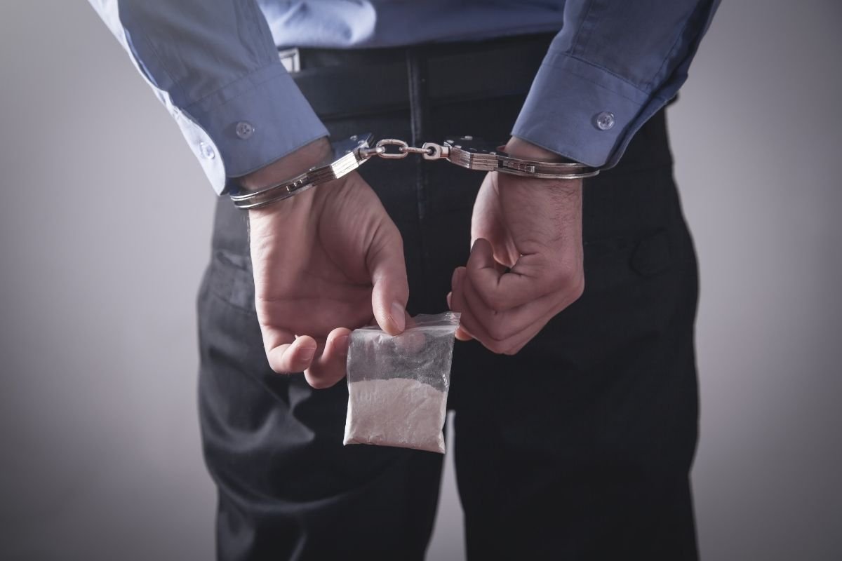 Maxi-operazione anti-narcos: 10 arresti tra Italia e Colombia. Smantellata rete di narcotraffico: coinvolti 10 soggetti.